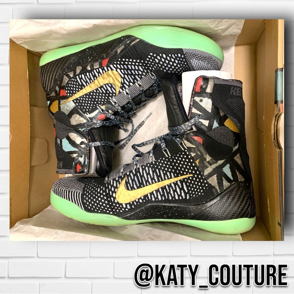 NIKE KOBE 9 NOLA GUMBO LEAGUE MAESTRO W/ ORIGINAL BOX, US MENS SIZE 12, MINT.